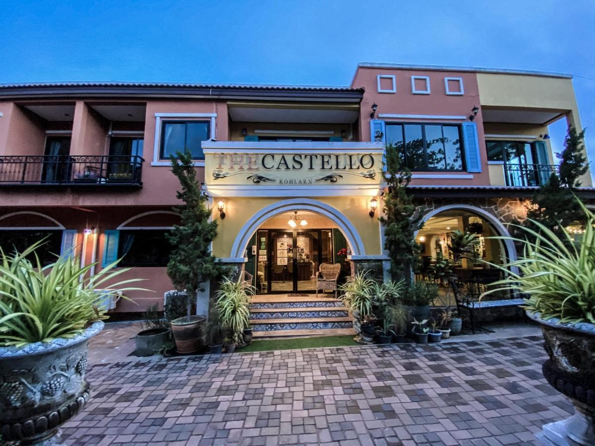 The Castello Resort Ko Lan Esterno foto